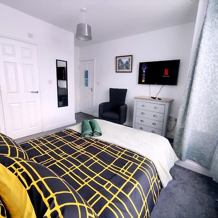 House Share With Few Ensuite Rooms Near Southmead Bristol Buitenkant foto