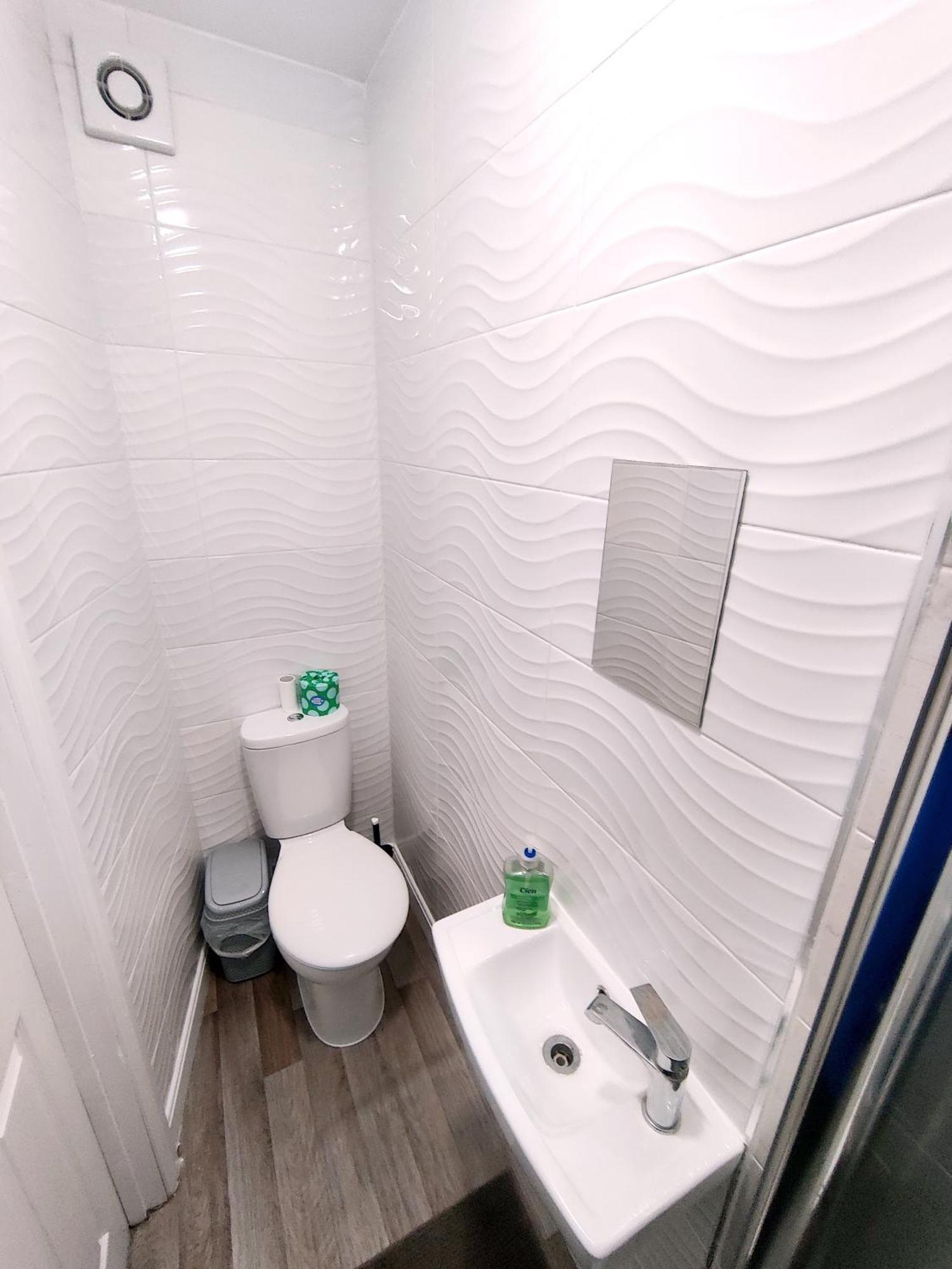 House Share With Few Ensuite Rooms Near Southmead Bristol Buitenkant foto