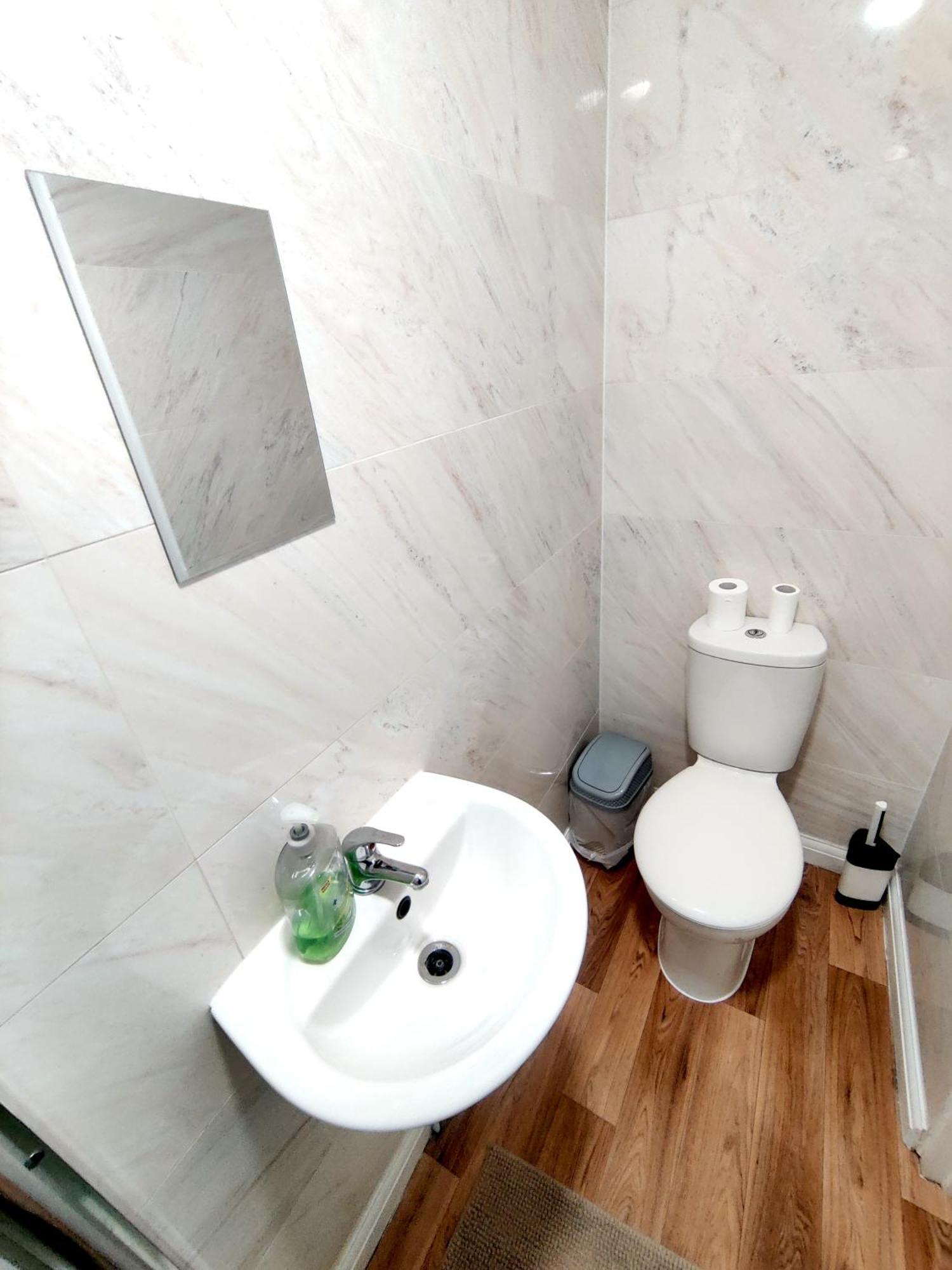 House Share With Few Ensuite Rooms Near Southmead Bristol Buitenkant foto